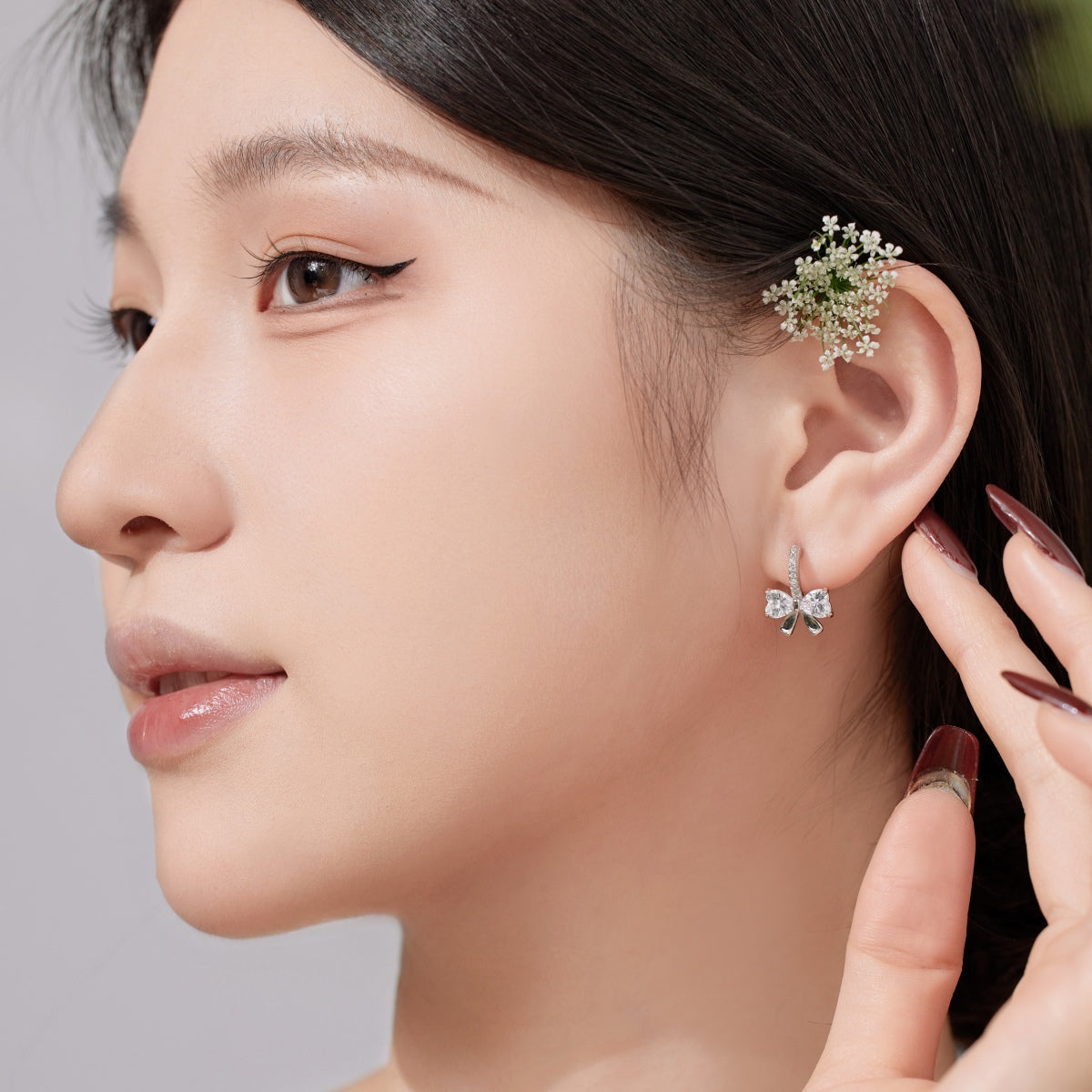 [Regalia jewelry]Exquisite Earrings With Heart-Shaped Bow Design