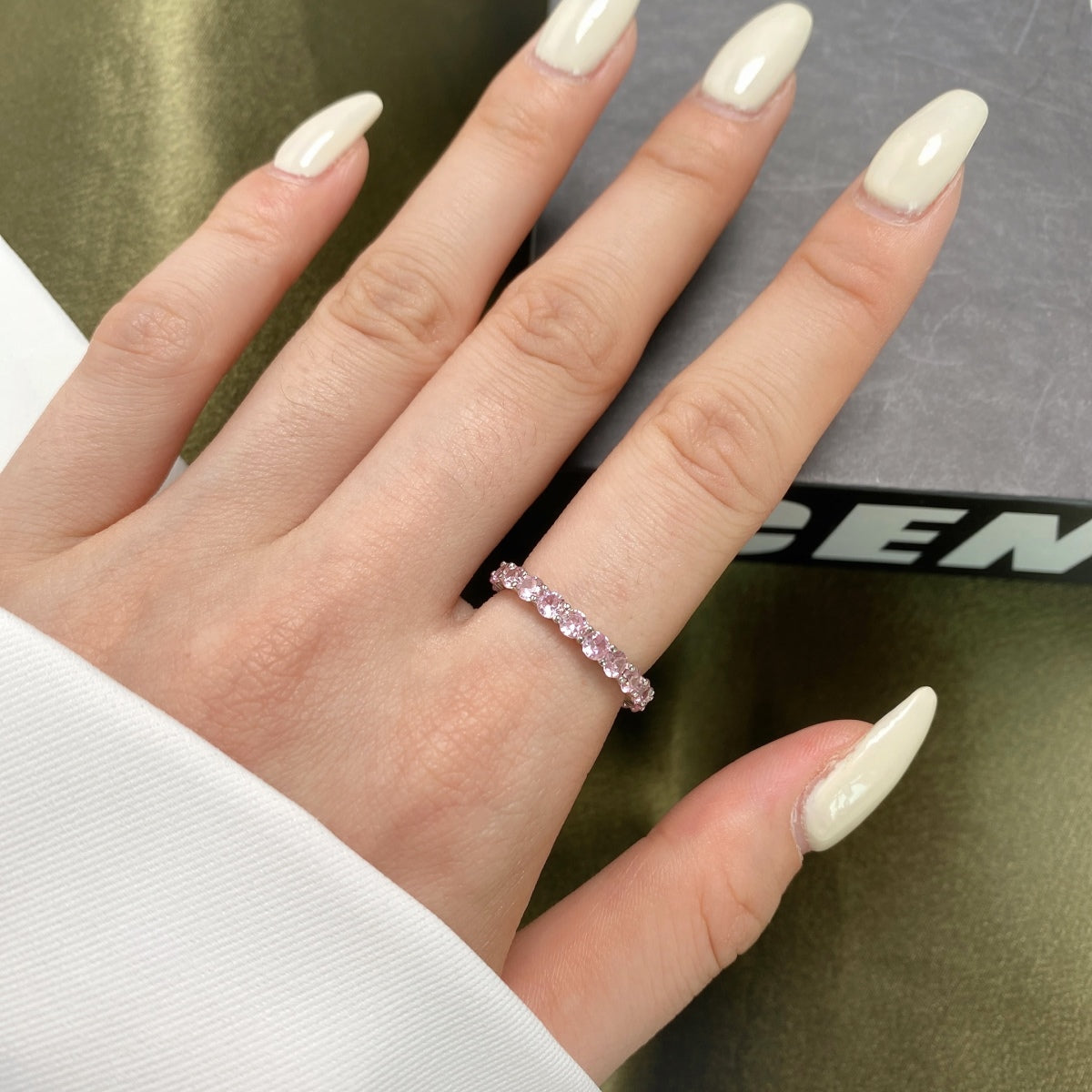 [Regalia jewelry]Sparkling Round Cut Tennis Ring