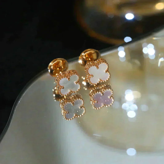 [Regalia jewelry]CLOVER MINI 9.5MM WHITE MOP EARRINGS