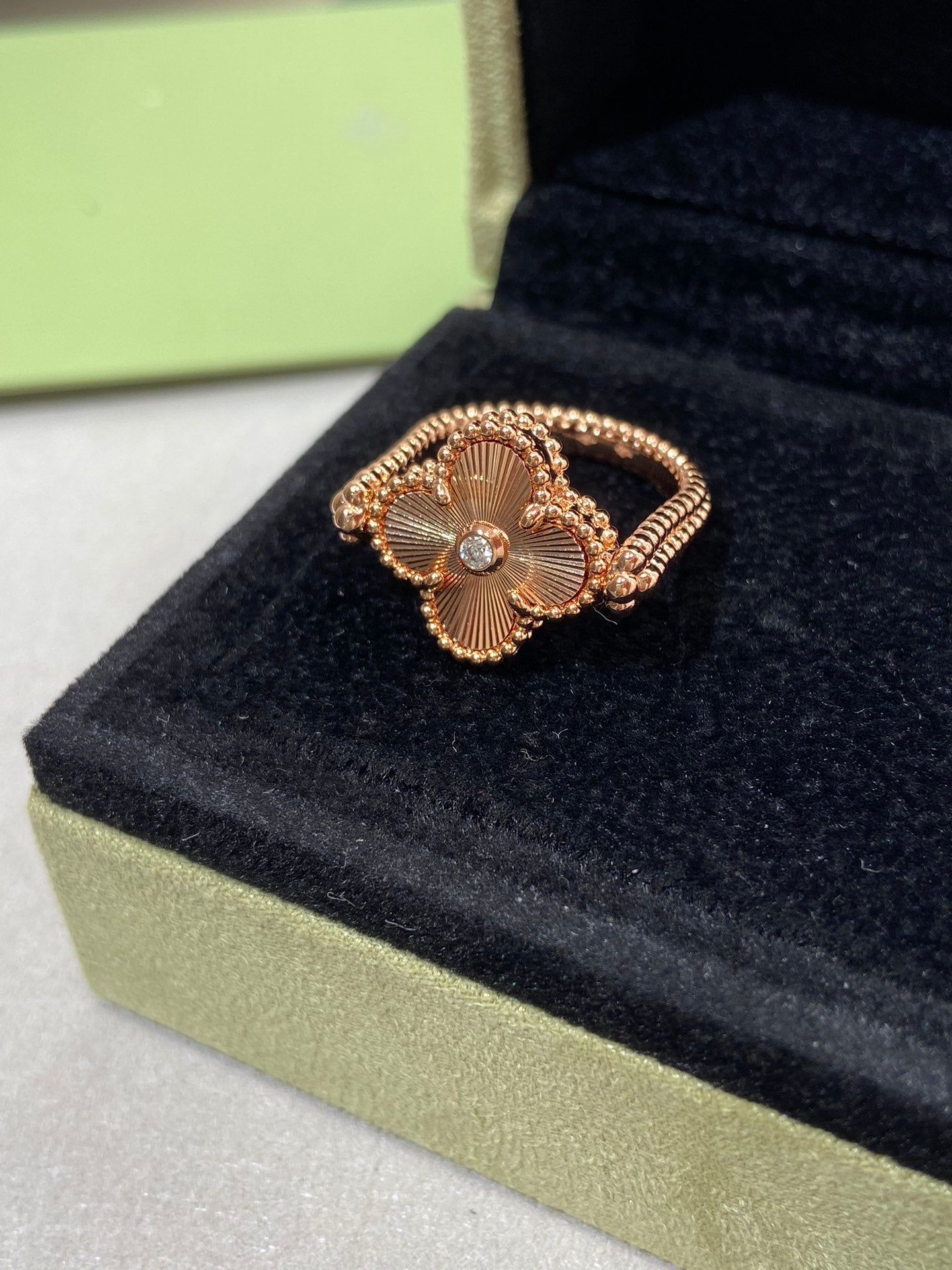 [Regalia jewelry]CLOVER RIVERSIBLE ROSE GOLD RING