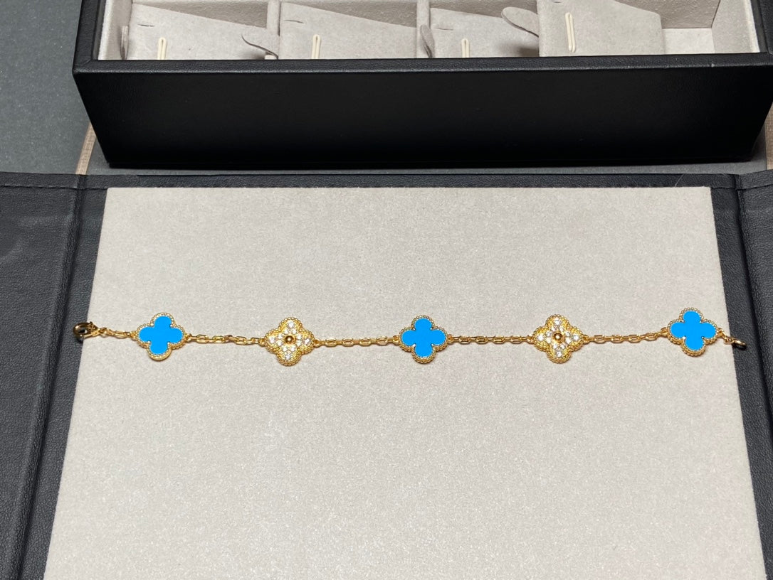 [Regalia jewelry]CLOVER 5 MOTIF BLUE CHALCEDONY DIAMOND GOLD BRACELET
