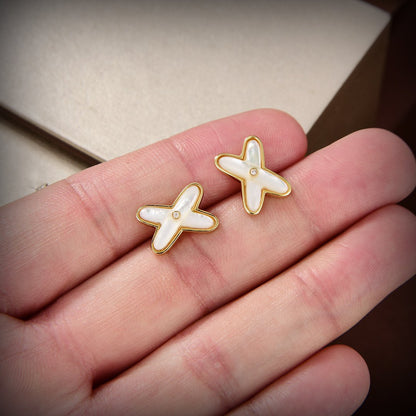 [Regalia jewelry]JEUX DE WHITE MOP GOLD DIAMOND EARRINGS