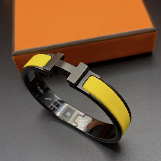[Regalia jewelry]CLIC HM SO BLACK YELLOW BRACELET