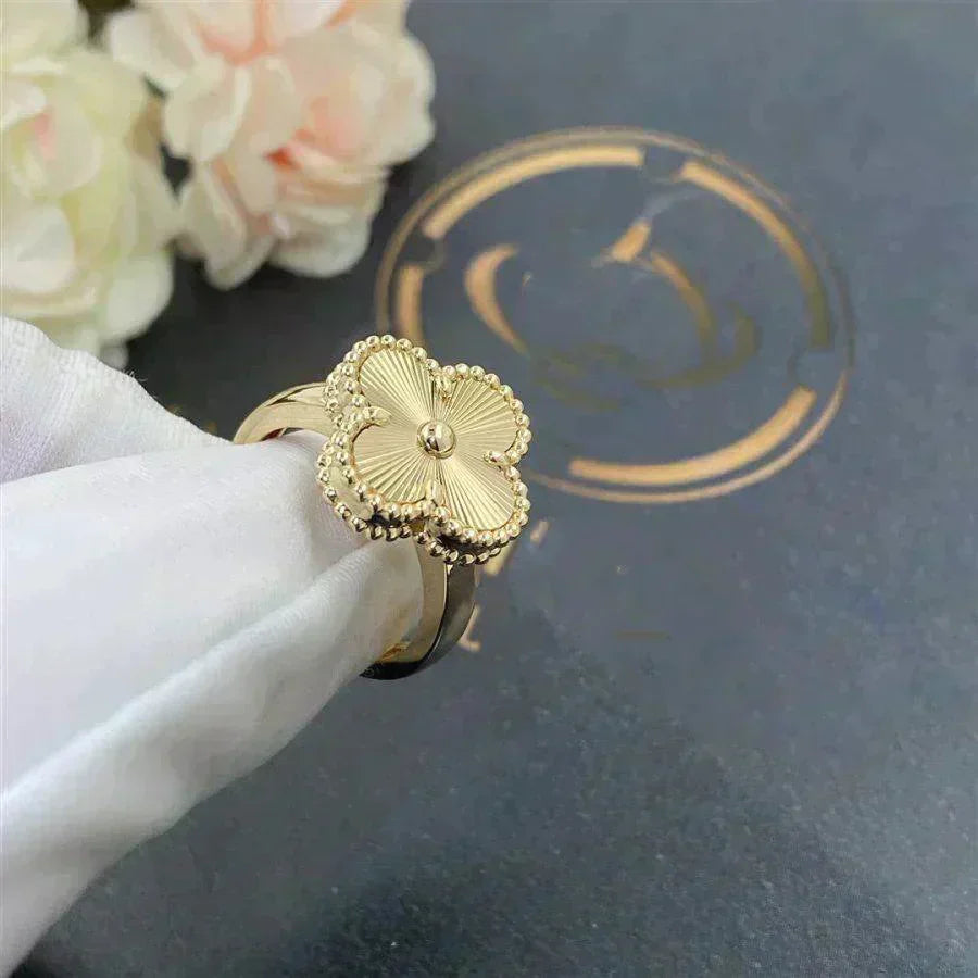 [Regalia jewelry]CLOVER GOLD RING