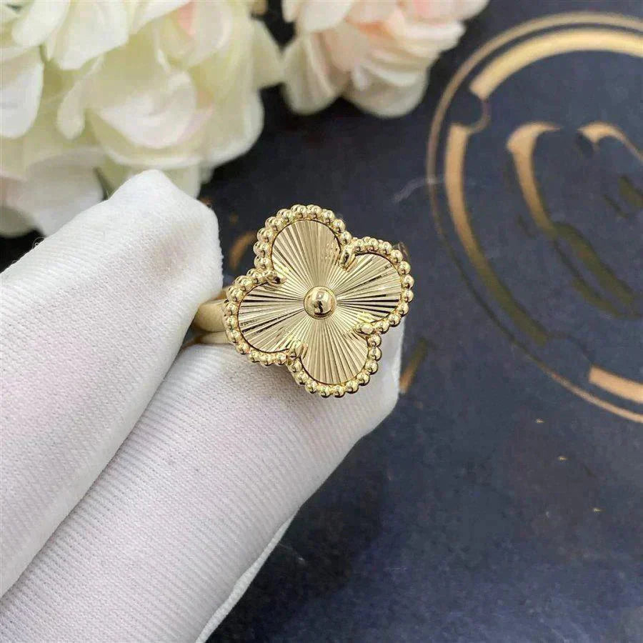[Regalia jewelry]CLOVER GOLD RING
