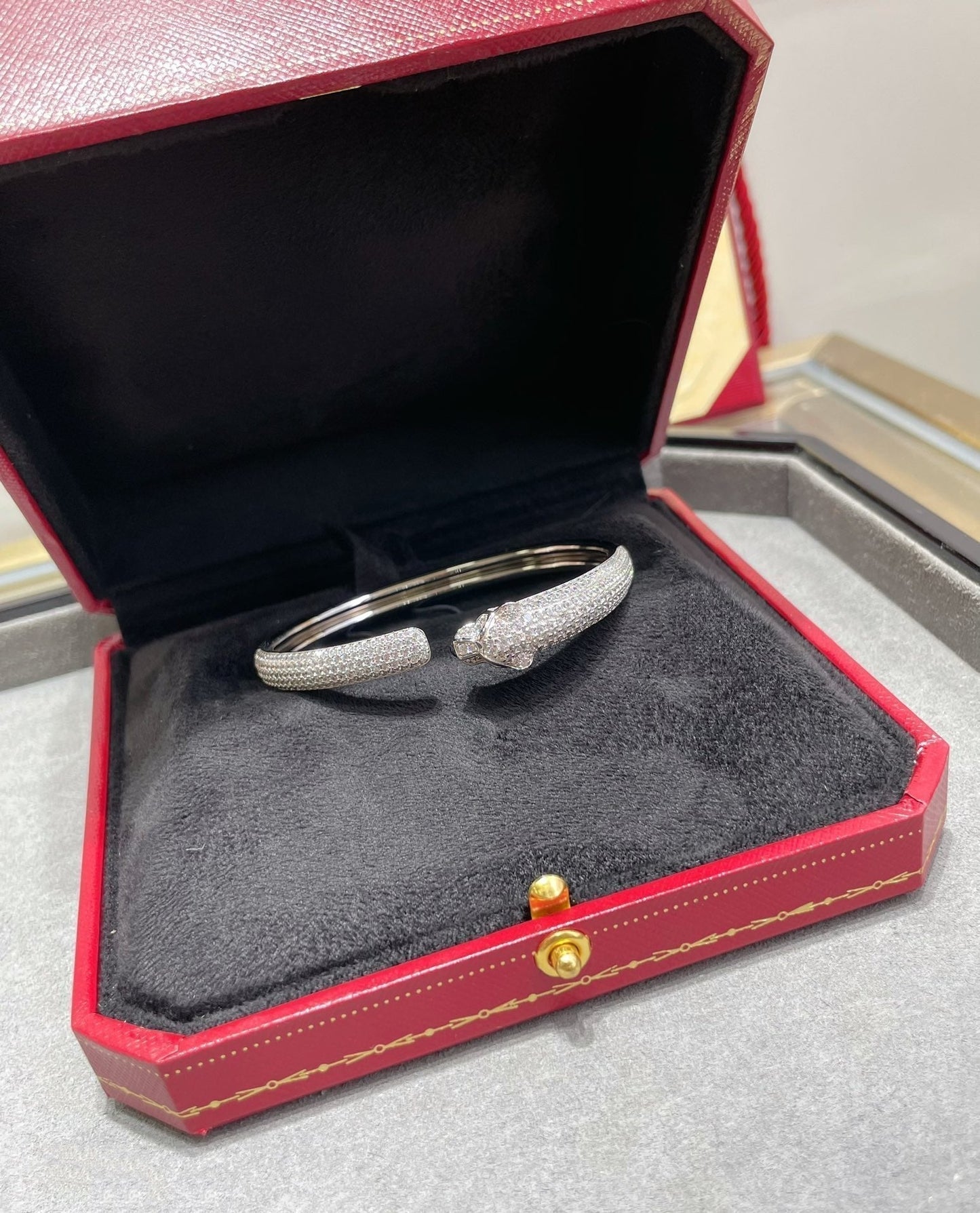 [Regalia jewelry]PANTHERE FULL DIAMOND OPEN BRACELET